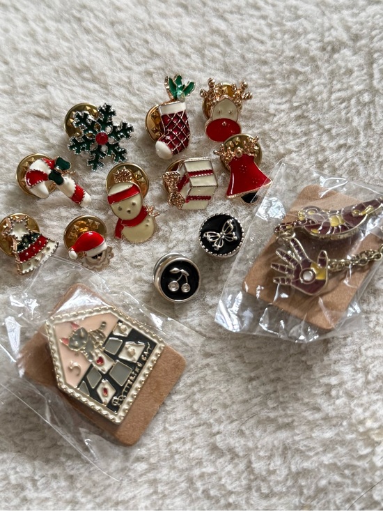 Affordable Fashion Finds Jewelry - Holiday Enamel Pin Lot Brooch Snowman Santa Gift Cute Christmas Mix Bundle